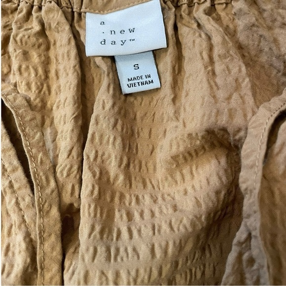 Mustard‎ Yellow Flutter Sleeve Blouse Small A new Day - Picture 4 of 6